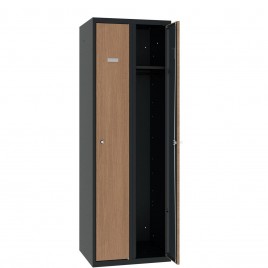 SUM 320 W с врати, покрити с ламинат